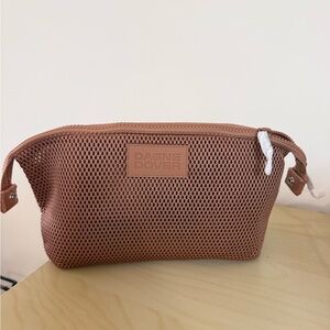NWT Dagne Dover Warm Dust Air Mesh Pouch